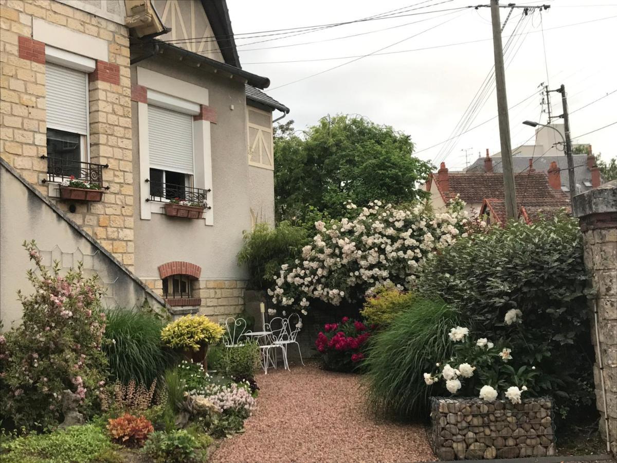 Chambre D'Hotes Le Cadran Des Chauvelles Nevers Luaran gambar